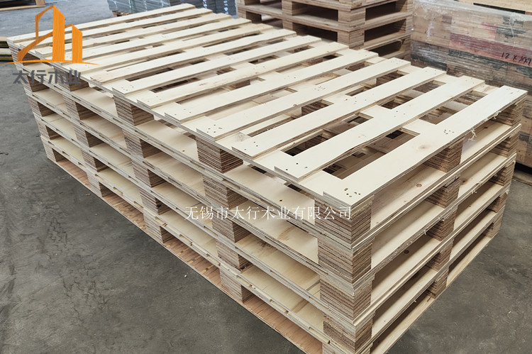 免熏蒸托盤和實木托盤哪個質量好?